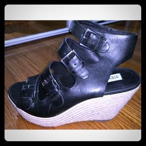 Woman’s Steve Madden wedges size 7.5 black